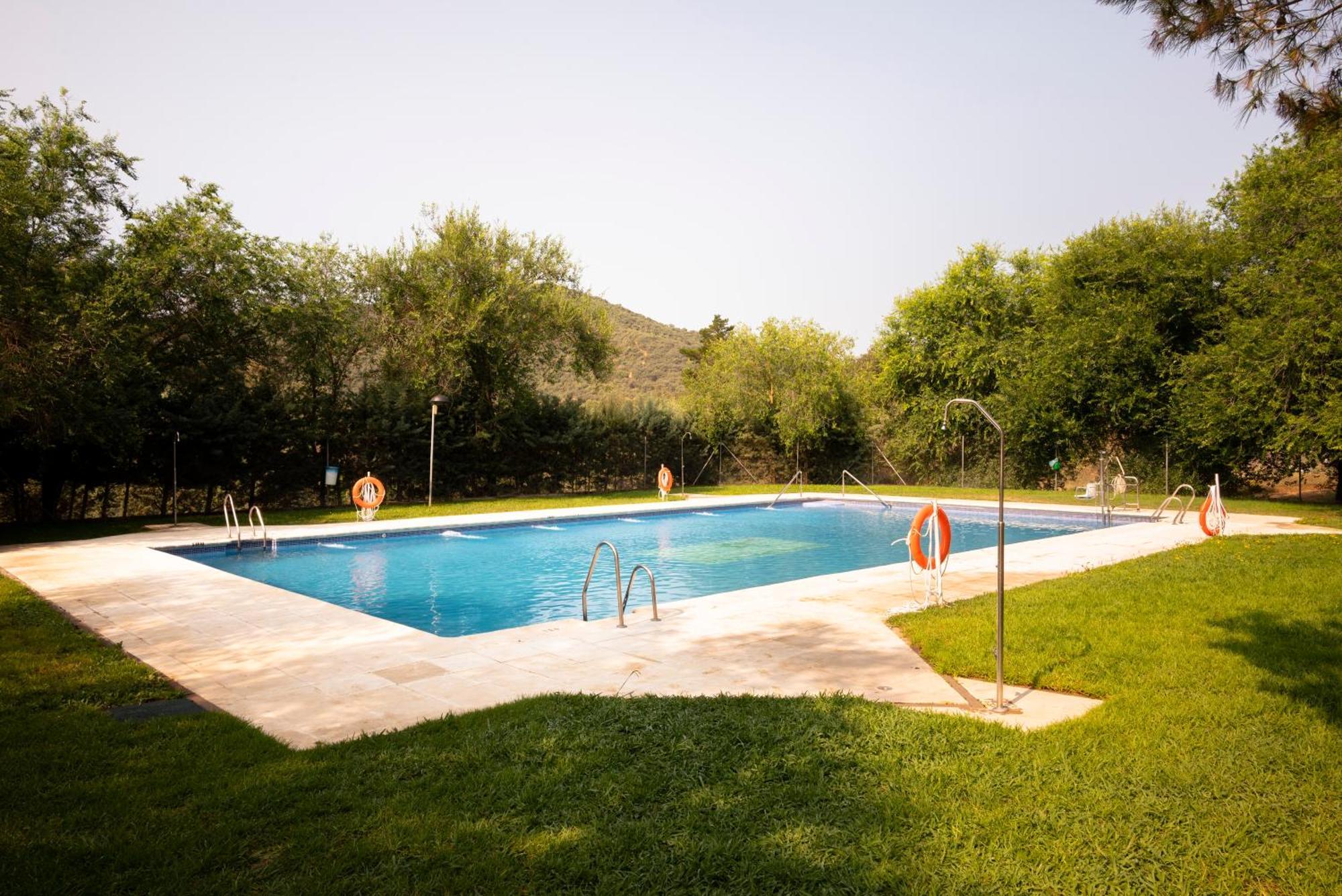 Bungalows Camping Jimmy Jones Villaviciosa de Cordoba Экстерьер фото